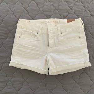 American Eagle white midi shorts